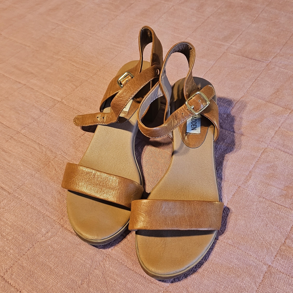 Steve Madden Tan Leather Sandals